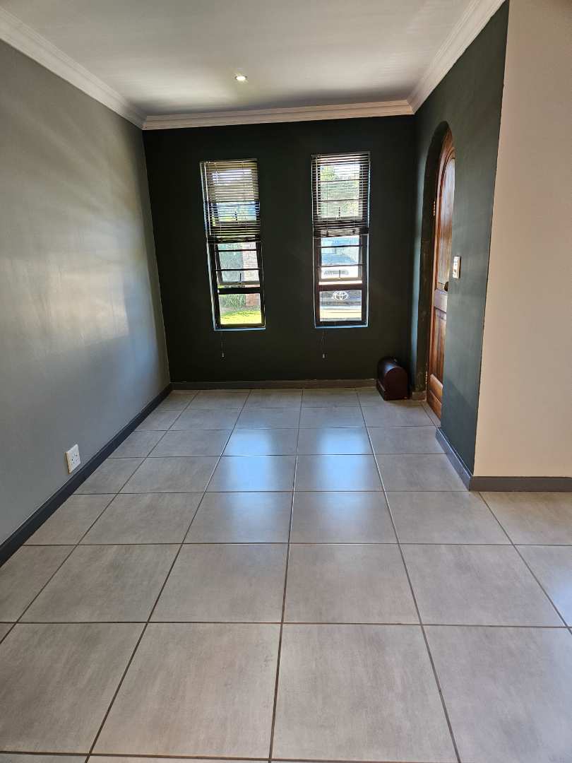 4 Bedroom Property for Sale in Greenshields Park Eastern Cape
